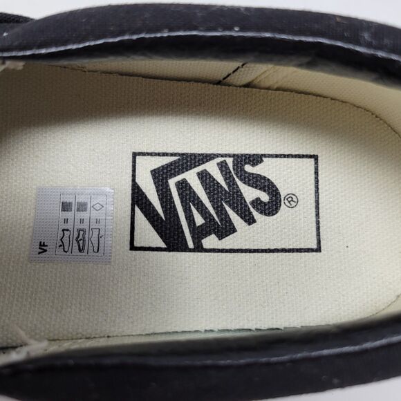 Vans Off The Wall Classic Slip On Canvas Skate Shoes Unisex Men 7 Women 8.5 - Picture 8 of 8